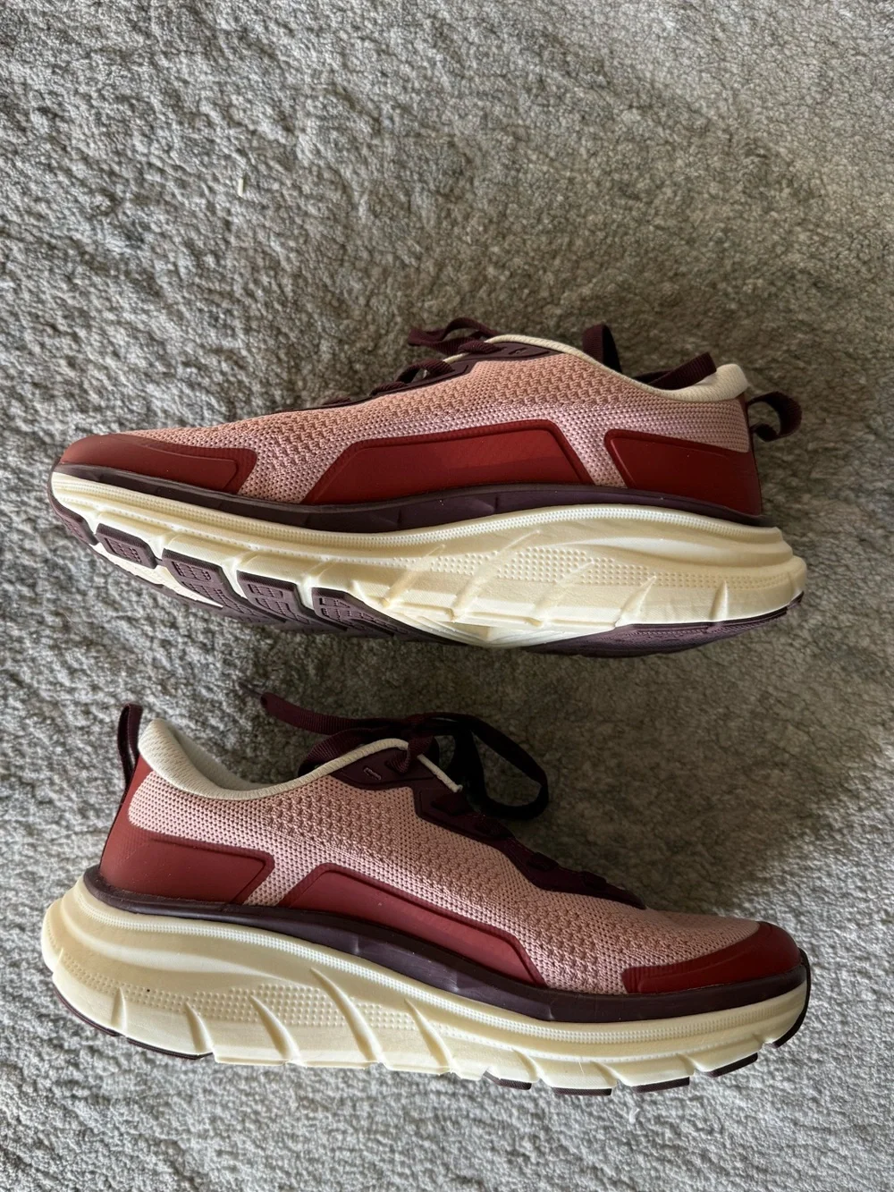 NWOT Vionic Walk Max Lace Up Sneakers in Crystal Rose | 7